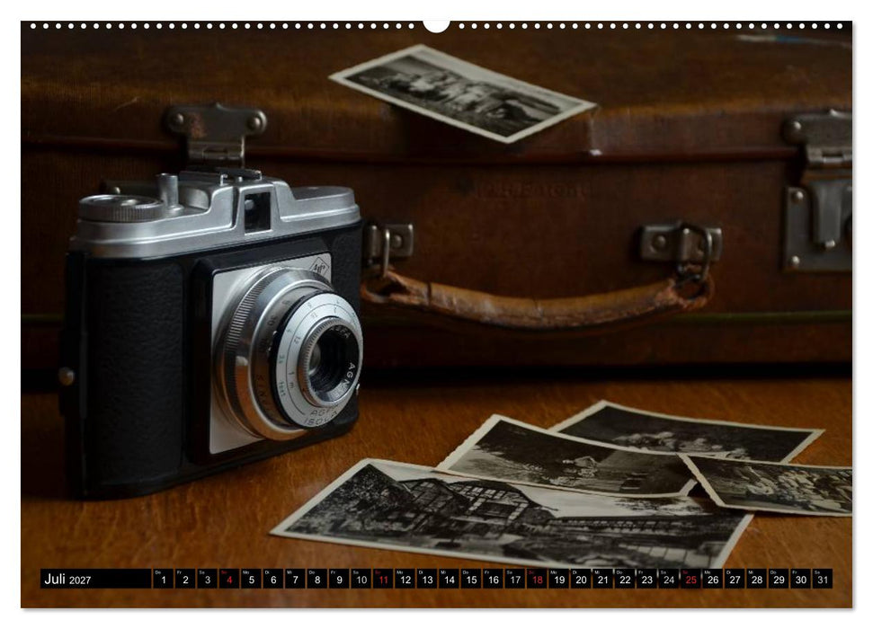 Historische Fotoapparate (CALVENDO Premium Wandkalender 2027)