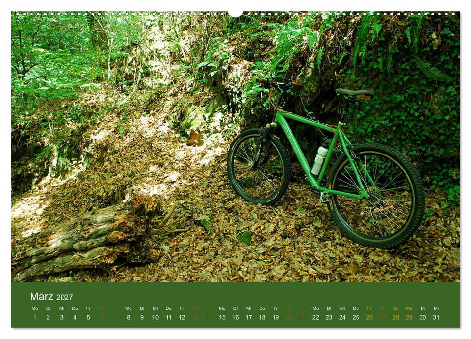 Mit dem Fahrrad durch 2027 (CALVENDO Wandkalender 2027)