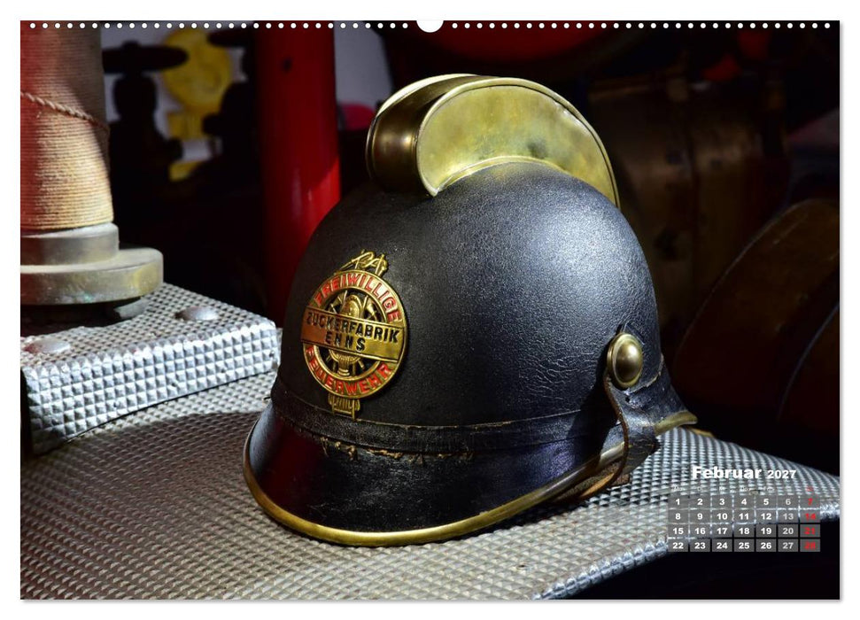 Historische Feuerwehrhelme (CALVENDO Wandkalender 2027)