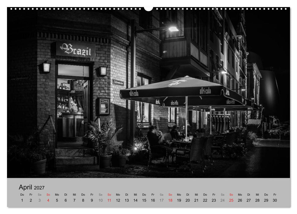 Hansestadt Stralsund bei Nacht (mit GPS-Koordinaten) (CALVENDO Wandkalender 2027)