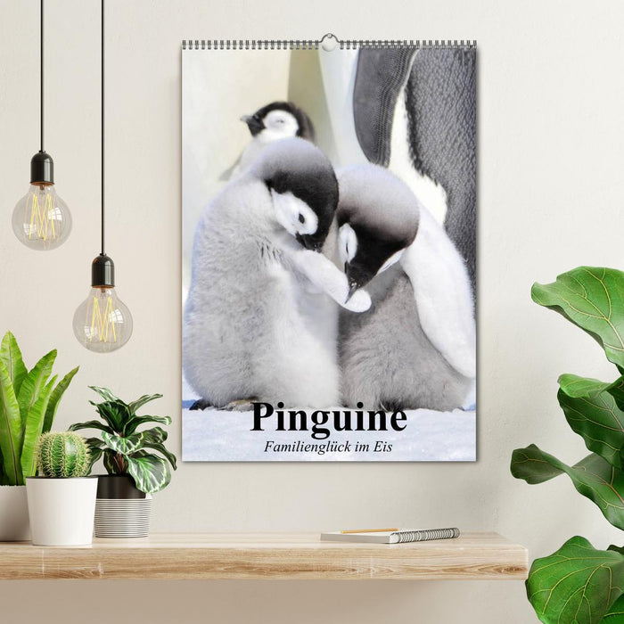 Pinguine. Familienglück im Eis (CALVENDO Wandkalender 2027)