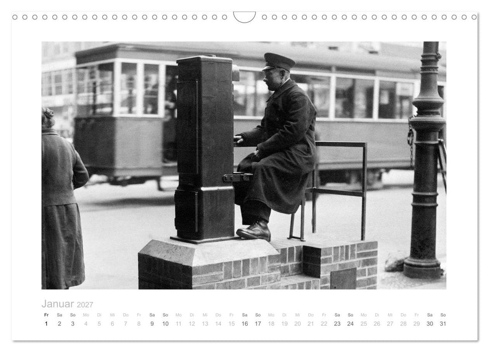 Der Alexanderplatz - Pulsschlag der Metropole Berlin (CALVENDO Wandkalender 2027)