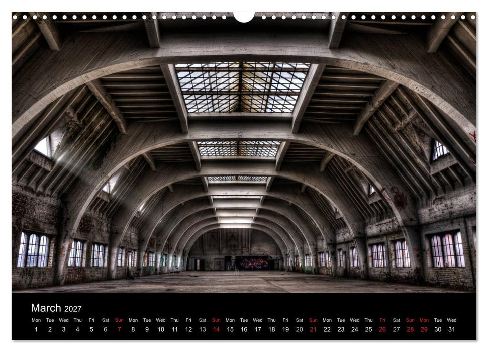 Lost Places - Beauty of decay (CALVENDO Monthly Calendar 2027)