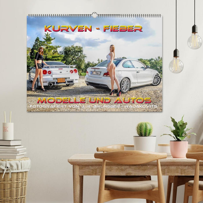 Kurven - Fieber - Modelle und Autos (CALVENDO Wandkalender 2027)