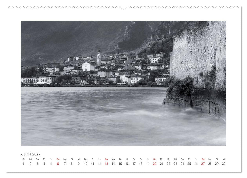 Limone sul Garda schwarzweiß (CALVENDO Premium Wandkalender 2027)