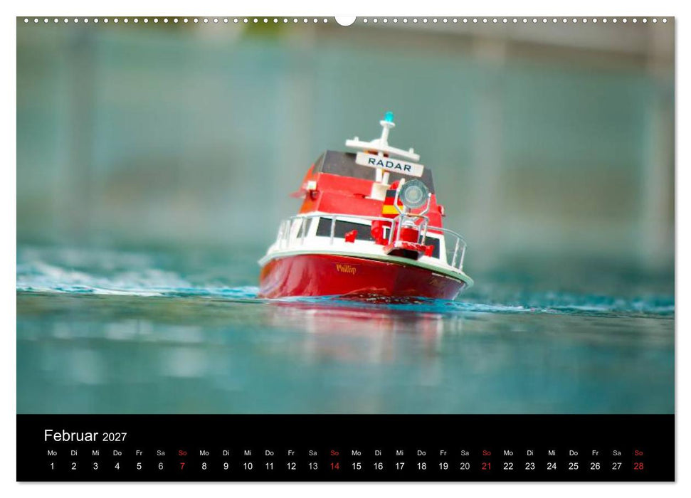 Modellboote in ihrem Element (CALVENDO Wandkalender 2027)