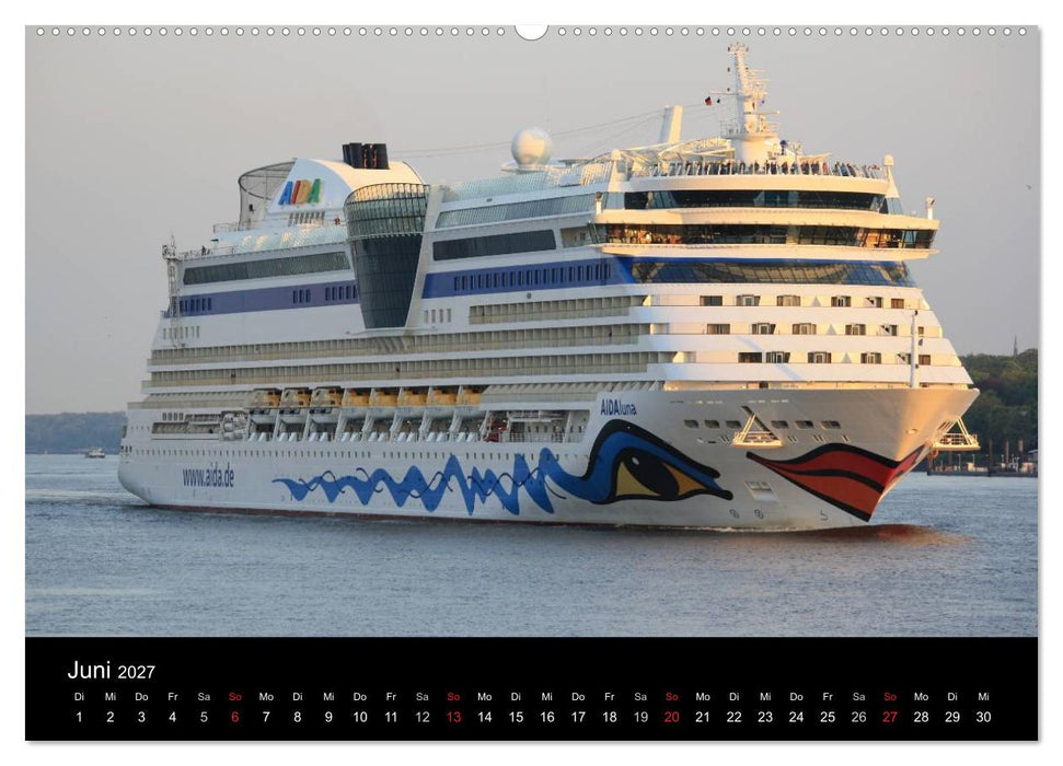 Schiffe auf der Elbe (CALVENDO Wandkalender 2027)