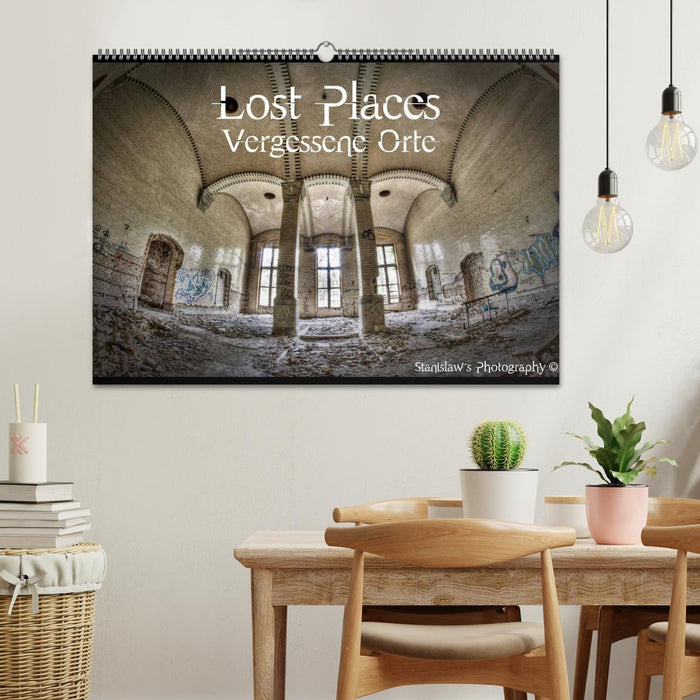 Lost Places, Vergessene Orte / AT-Version (CALVENDO Wandkalender 2027)