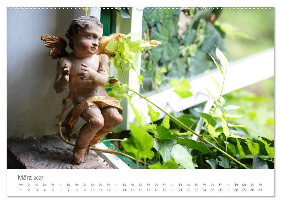 Engel in Haus und Garten (CALVENDO Premium Wandkalender 2027)