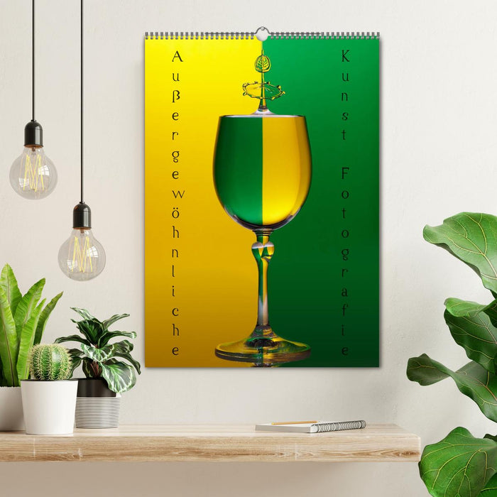 Außergewöhnliche Kunst - Wasser Tropfenfotografie (CALVENDO Wandkalender 2027)