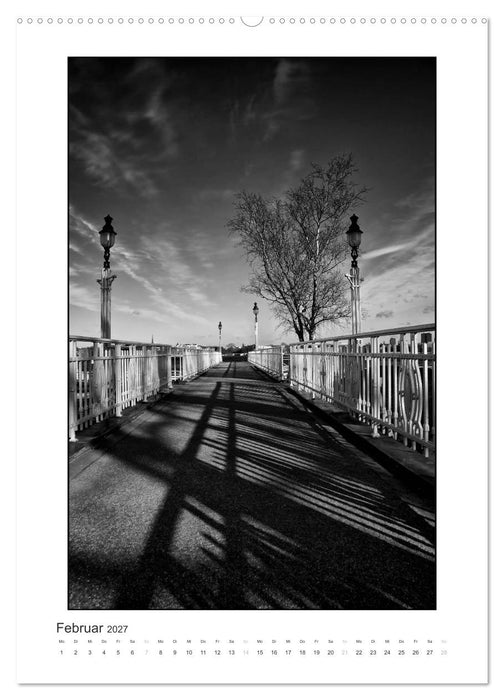 Hamburg Vertical (CALVENDO Wandkalender 2027)