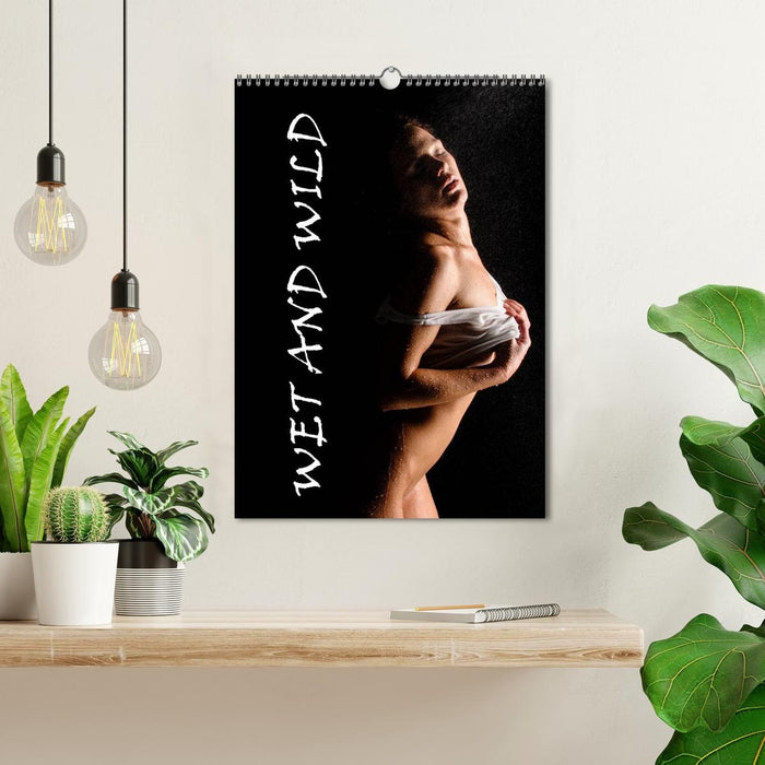 WET AND WILD GIRLS CALENDAR (CALVENDO Wandkalender 2027)