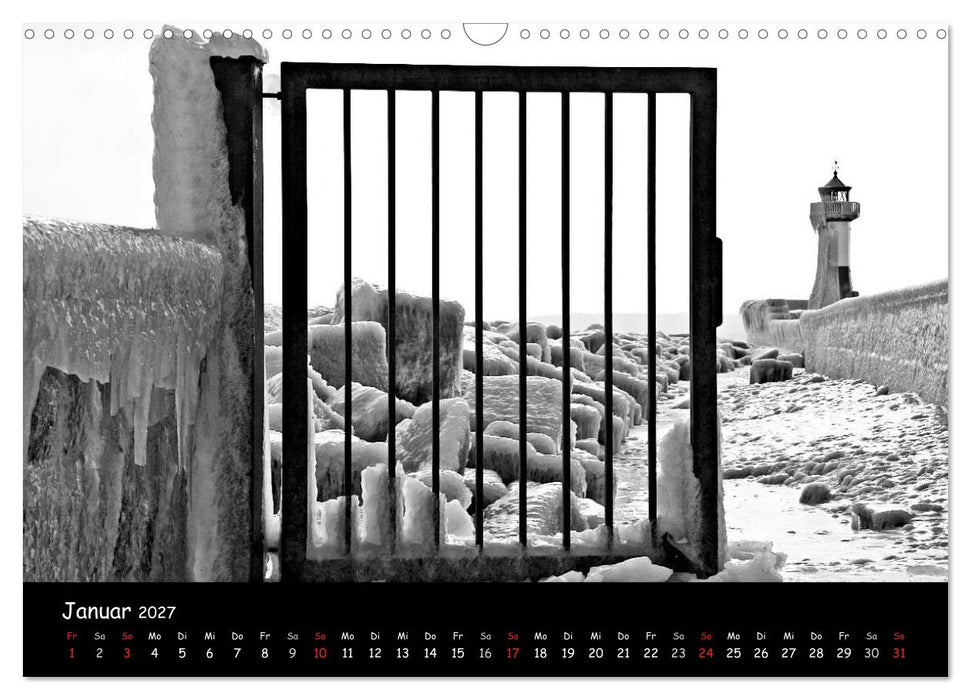 Rügen in schwarz-weiß (CALVENDO Wandkalender 2027)