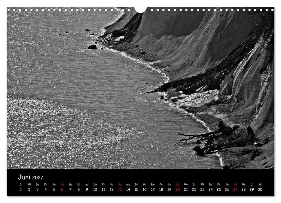 Rügen in schwarz-weiß (CALVENDO Wandkalender 2027)