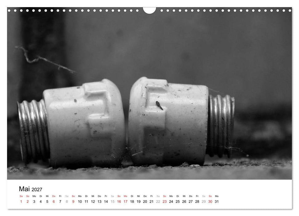 Helden der Arbeit - Alte Arbeitsmittel des Ruhrgebiets (CALVENDO Wandkalender 2027)