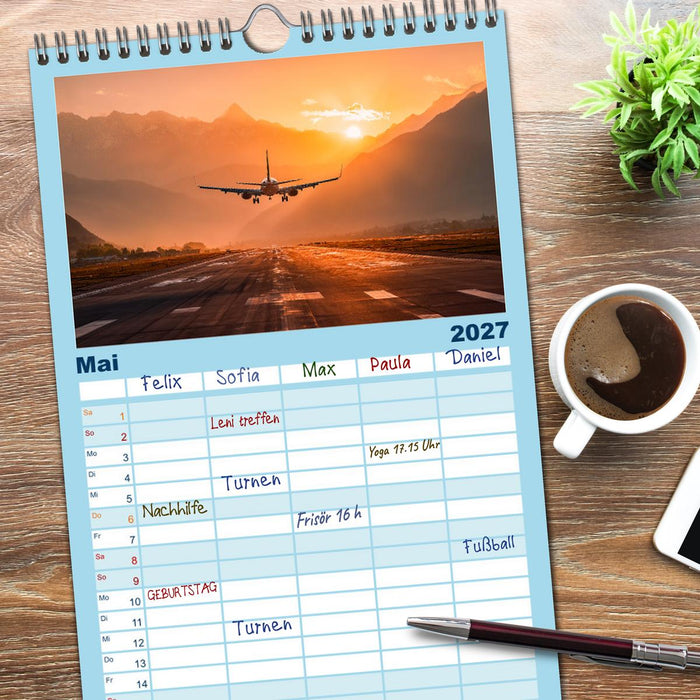 Flugzeuge hautnah - Flugzeugkalender für Flugzeugliebhaber (CALVENDO Familienplaner 2027)