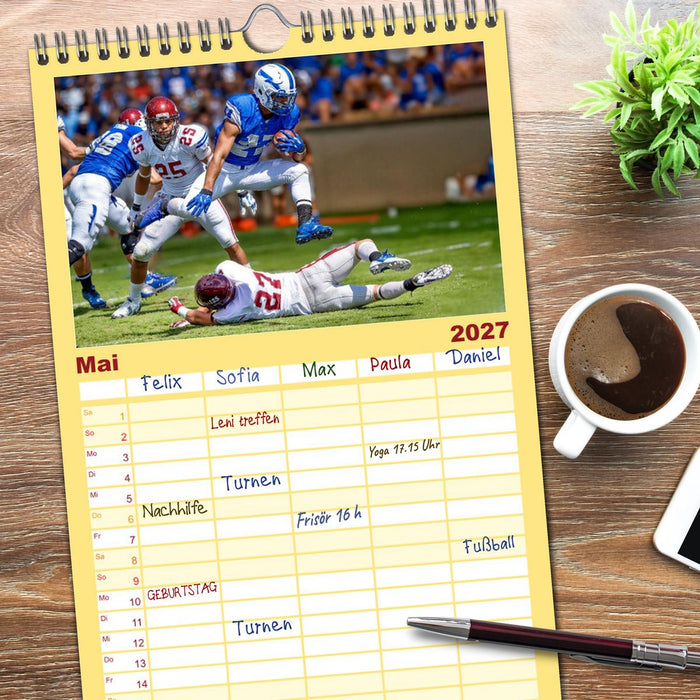 American Football - Touchdown durchs Jahr (CALVENDO Familienplaner 2027)