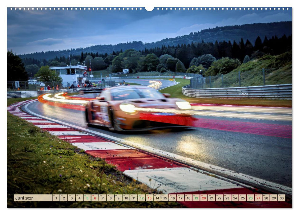 Langzeitbelichtung am Nürburgring (CALVENDO Wandkalender 2027)