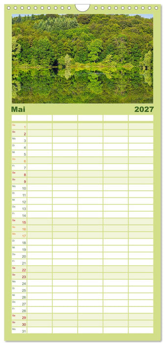 Magie gespiegelter Welten (CALVENDO Familienplaner 2027)