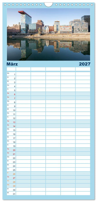 Düsseldorf - Momente einer Reise (CALVENDO Familienplaner 2027)