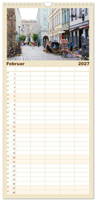 In Berlins Mitte (CALVENDO Familienplaner 2027)
