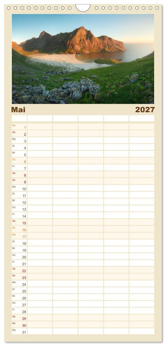 Farben der Lofoten - Jahreszeiten jenseits des Polarkreises (CALVENDO Familienplaner 2027)