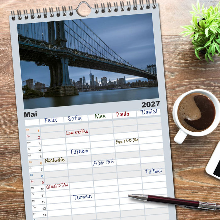 New York City - der besondere Blick auf Big Apple (CALVENDO Familienplaner 2027)