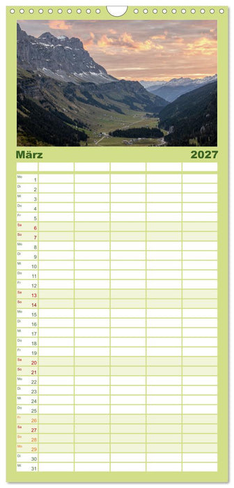 Schweizer Panorama - Von den Alpen bis zu den Seen (CALVENDO Familienplaner 2027)