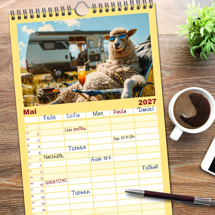 Der tierisch lustige Camping-Kalender (CALVENDO Familienplaner 2027)