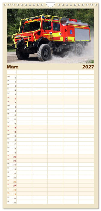 Unimog bei der Feuerwehr (CALVENDO Familienplaner 2027)