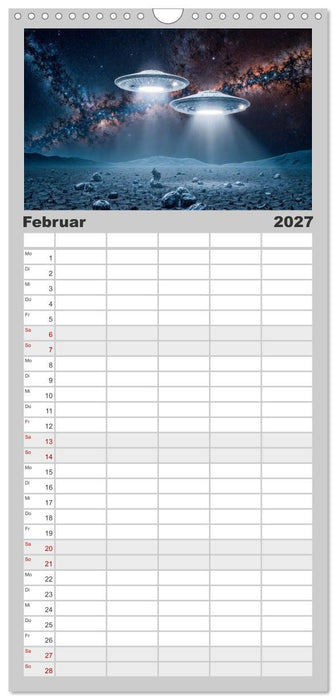 Fliegende Untertasse - Die große Fantasiereise (CALVENDO Familienplaner 2027)