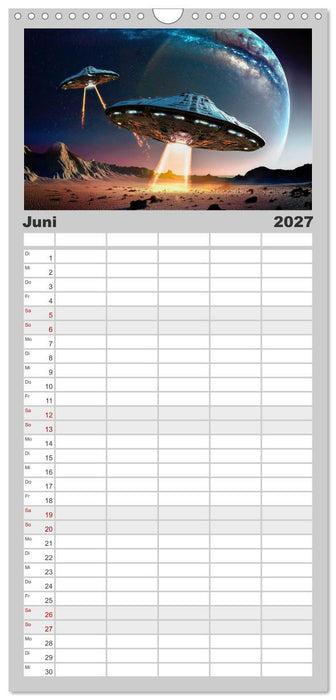 Fliegende Untertasse - Die große Fantasiereise (CALVENDO Familienplaner 2027)
