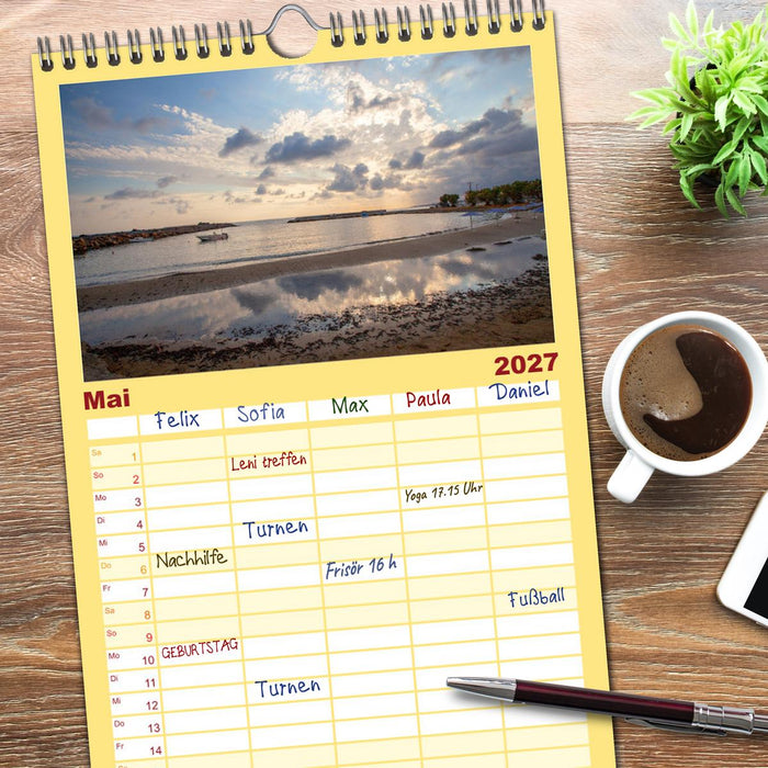 Urlaubsparadies in Kreta (CALVENDO Familienplaner 2027)