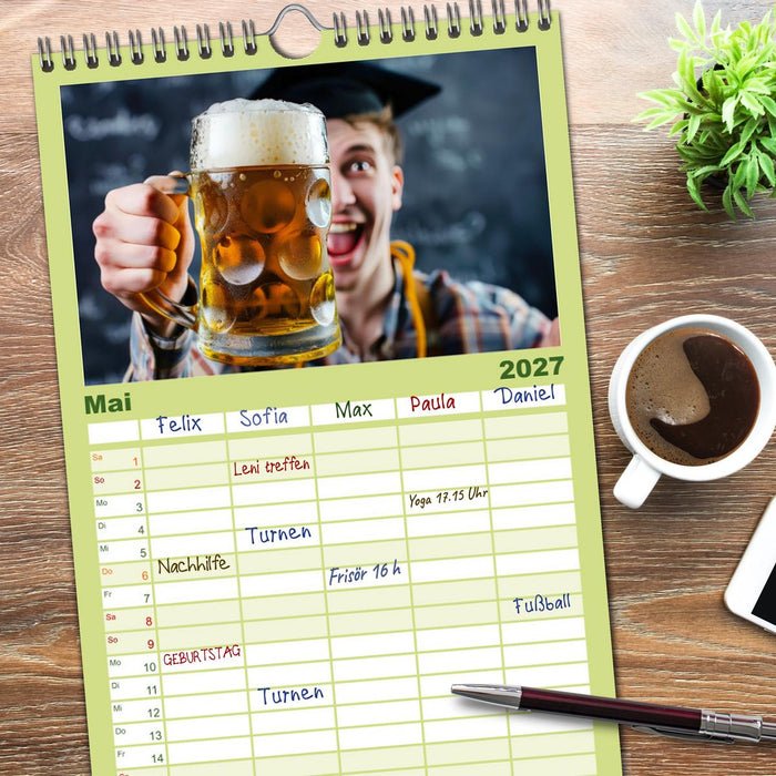 Ich brauch mehr Vitamin Bier (CALVENDO Familienplaner 2027)