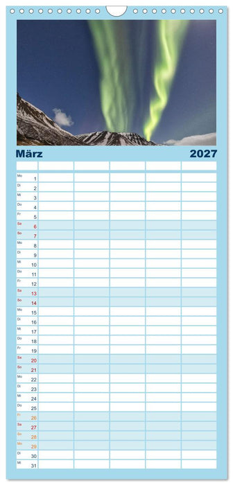 Magie der Nordlichter Islands (CALVENDO Familienplaner 2027)