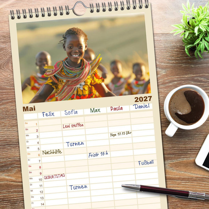 Afrikas urtümliche Schönheit (CALVENDO Familienplaner 2027)