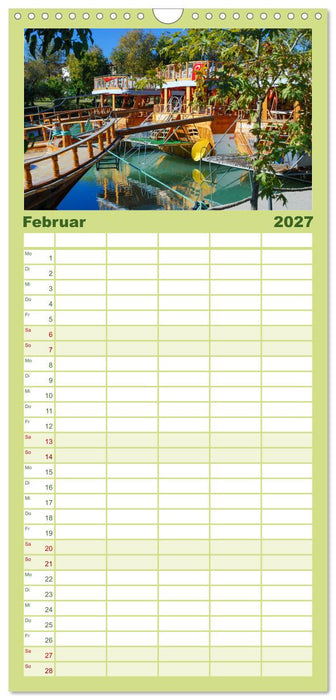 Flussfahrt in Manavgat (CALVENDO Familienplaner 2027)
