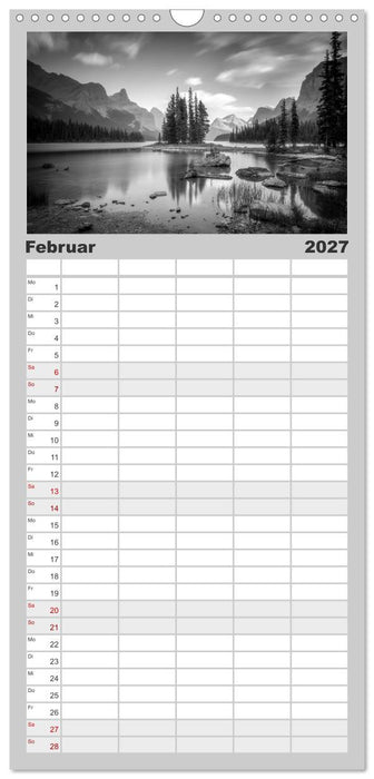 Monochrome Wonders (CALVENDO Familienplaner 2027)