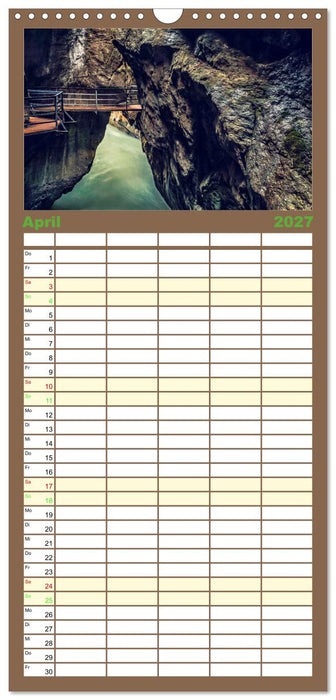 WANDERN über Stock und Stein in der Schweiz (CALVENDO Familienplaner 2027)
