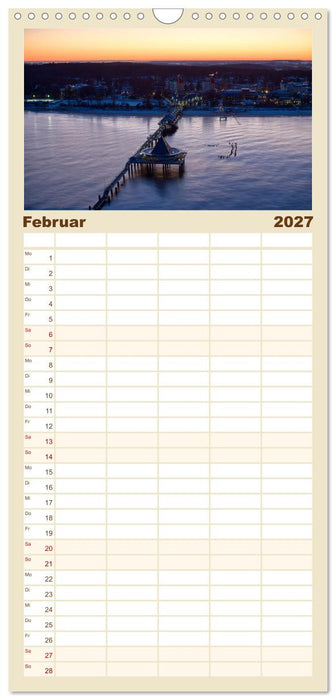 Ästehtik von oben (CALVENDO Familienplaner 2027)