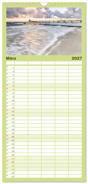 Stimmungsvolle Küstenmomente (CALVENDO Familienplaner 2027)