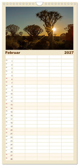 Lichterfülltes Namibia (CALVENDO Familienplaner 2027)