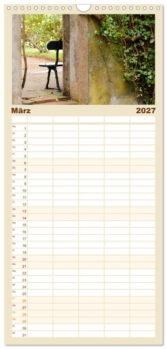Bänke. In der Ruhe liegt die Kraft. (CALVENDO Familienplaner 2027)