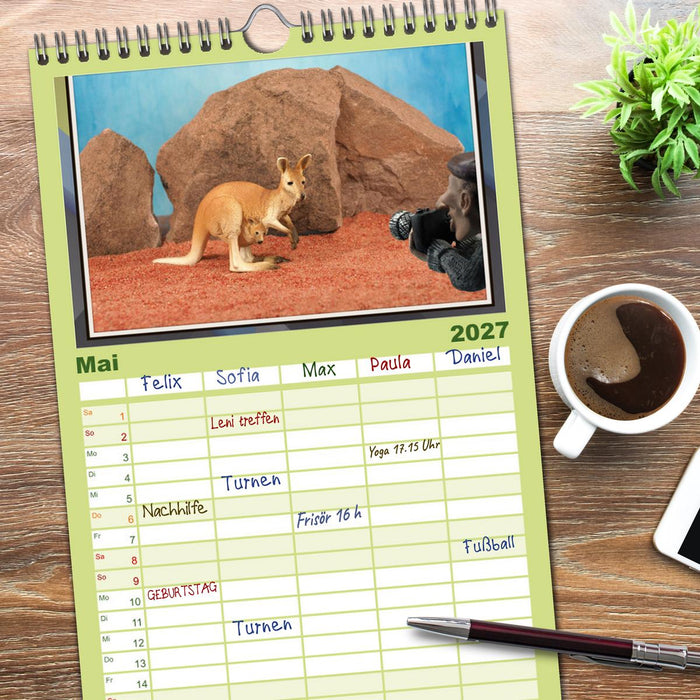 Fotograf auf Pirsch - ein Kinderkalender (CALVENDO Familienplaner 2027)