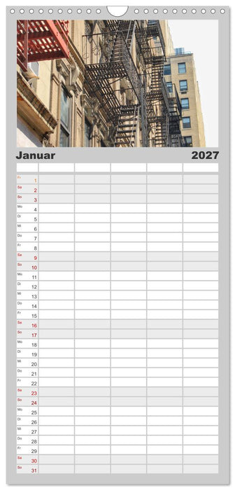 Streets of New York - Zu Fuß durch die Metropole der Superlative (CALVENDO Familienplaner 2027)