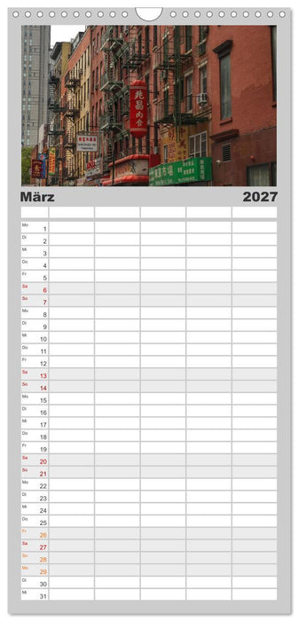 Streets of New York - Zu Fuß durch die Metropole der Superlative (CALVENDO Familienplaner 2027)