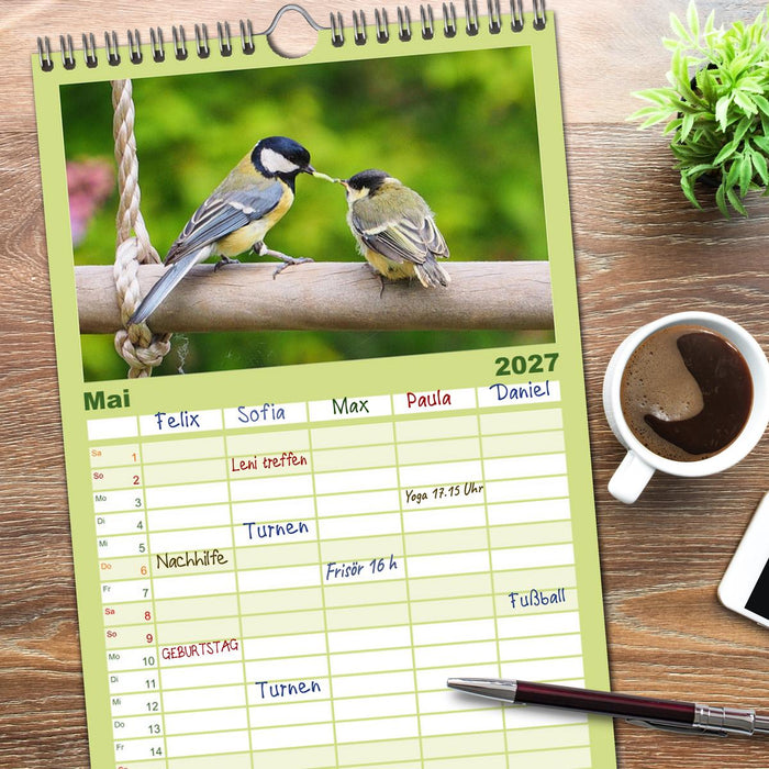 Heimische Vögel und Insekten in Wald und Flur (CALVENDO Familienplaner 2027)