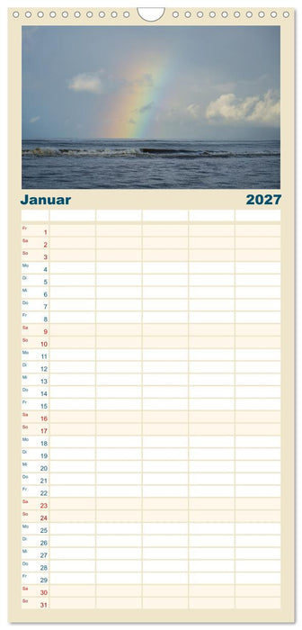Am Strand von Juist (CALVENDO Familienplaner 2027)