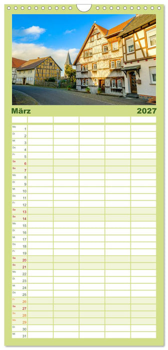 Ein Blick auf Herbstein (CALVENDO Familienplaner 2027)