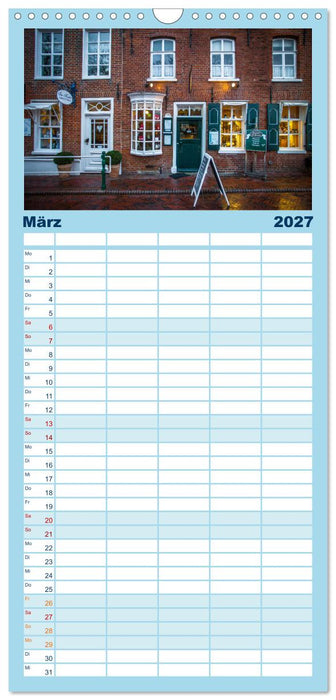 Greetsiel in Ostfriesland (CALVENDO Familienplaner 2027)
